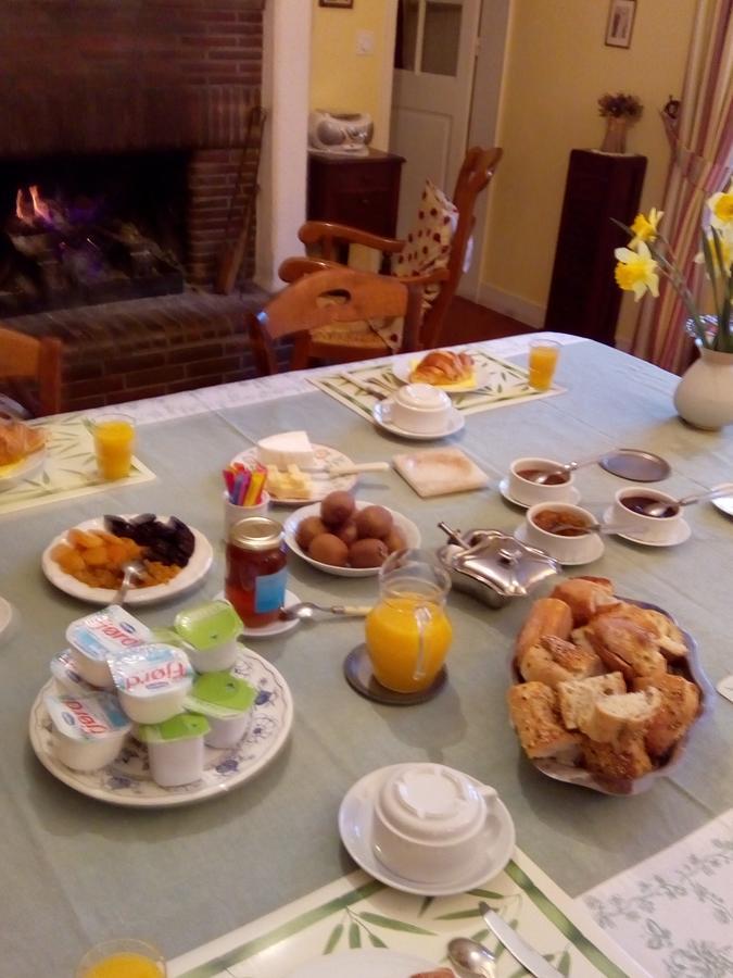 Ferme De Dauval Bed & Breakfast Mandeville-en-Bessin Bagian luar foto